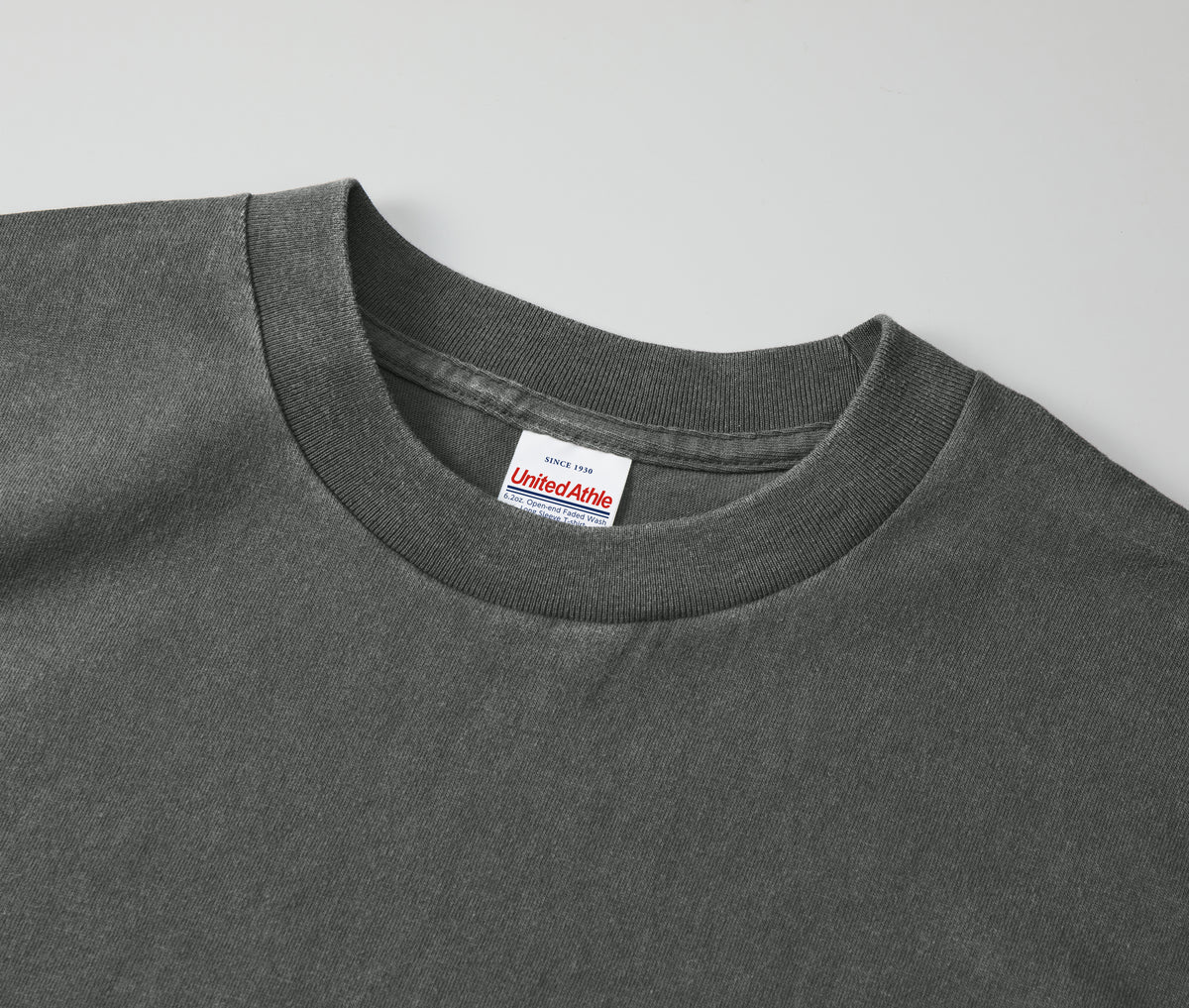 6.2オンス オープンエンド フェードウォッシュ ロングスリーブ Tシャツ（2.1インチリブ）